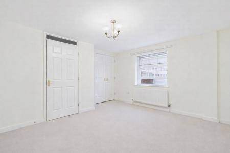 3 bedroom Flat for sale in Swan Hill, Town Centre, Shrewsbury, SY1