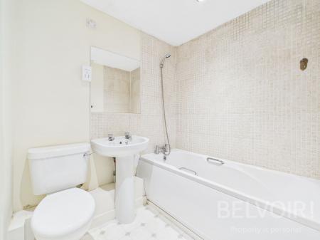 3 bedroom Flat for sale in Swan Hill, Town Centre, Shrewsbury, SY1