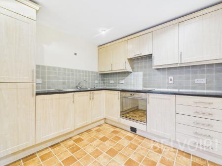 3 bedroom Flat for sale in Swan Hill, Town Centre, Shrewsbury, SY1