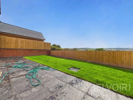 4 bedroom Detached house for sale in The Firs, Church Stoke, SY15