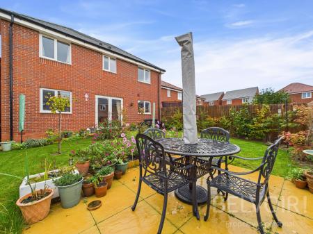 4 bedroom Detached house for sale in Tipton Close, Shrewsbury, SY2