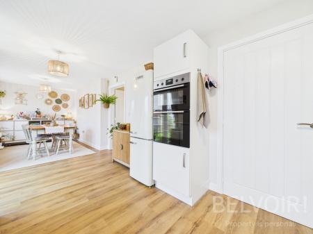 4 bedroom Detached house for sale in Tipton Close, Shrewsbury, SY2