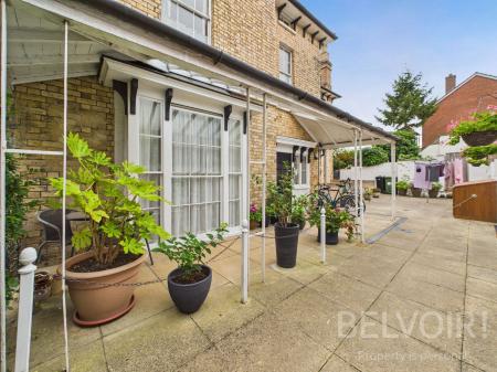 2 bedroom Flat for sale in Victoria Street, Castlefields, Shrewsbury, SY1