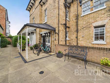 2 bedroom Flat for sale in Victoria Street, Castlefields, Shrewsbury, SY1