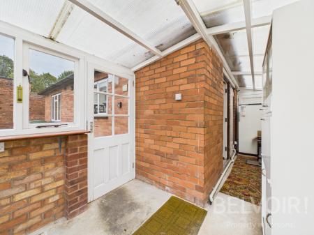 2 bedroom Bungalow for sale in Wenlock Road, Shrewsbury, SY2