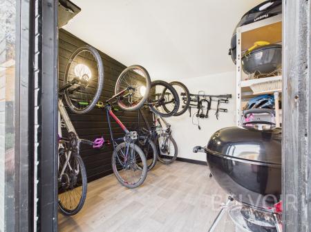 5 bedroom Detached house for sale in Peacehaven, Berwick Grange, Shrewsbury, SY1