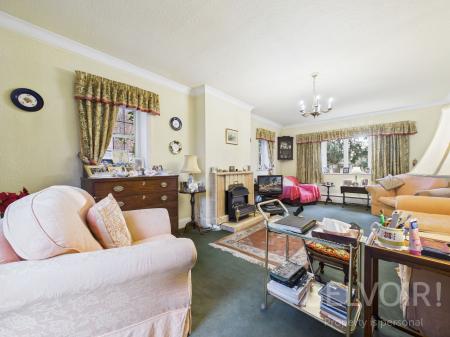 3 bedroom Detached house for sale in Ridgebourne Road, Copthorne, Shrewsbury, SY3