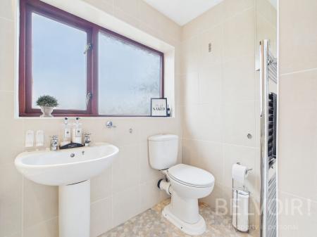 4 bedroom Semi-detached house for sale in Broad Oak Crescent, Bayston Hill, Shrewsbury, SY3