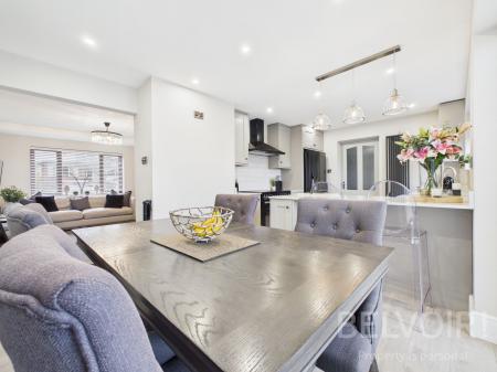 4 bedroom Semi-detached house for sale in Broad Oak Crescent, Bayston Hill, Shrewsbury, SY3