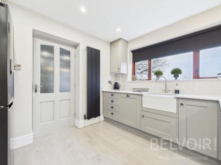 4 bedroom Semi-detached house for sale in Broad Oak Crescent, Bayston Hill, Shrewsbury, SY3