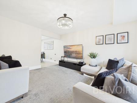 4 bedroom Semi-detached house for sale in Broad Oak Crescent, Bayston Hill, Shrewsbury, SY3