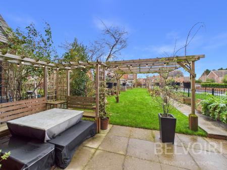 2 bedroom Flat for sale in The Furlongs, Bicton Heath, Shrewsbury, SY3