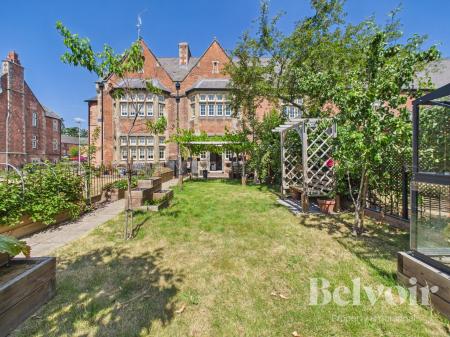 2 bedroom Flat for sale in The Furlongs, Bicton Heath, Shrewsbury, SY3