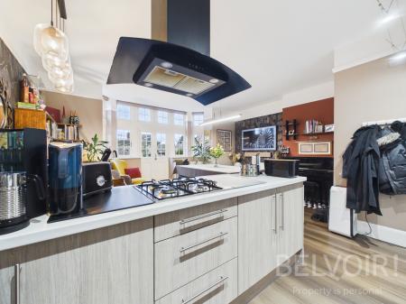 2 bedroom Flat for sale in The Furlongs, Bicton Heath, Shrewsbury, SY3