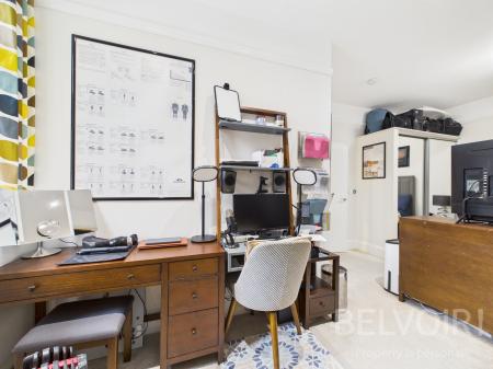 2 bedroom Flat for sale in The Furlongs, Bicton Heath, Shrewsbury, SY3