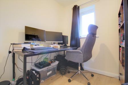 3 bedroom Terraced House to let in Brookfield Close, Weston Rhyn, Oswestry, SY10