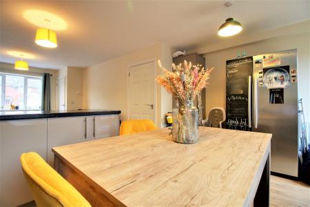 3 bedroom Terraced House to let in Brookfield Close, Weston Rhyn, Oswestry, SY10