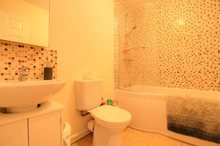 3 bedroom Terraced House to let in Brookfield Close, Weston Rhyn, Oswestry, SY10