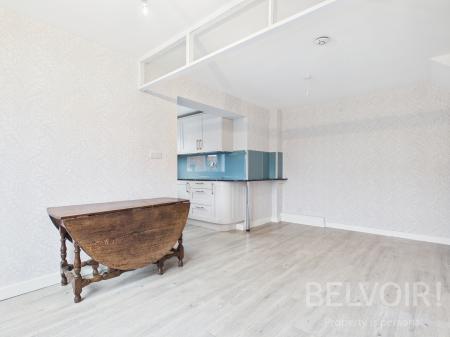 3 bedroom Semi-detached house to let in Tenbury Drive, Shrewsbury, SY2