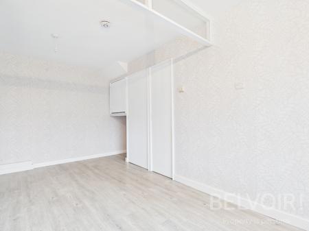 3 bedroom Semi-detached house to let in Tenbury Drive, Shrewsbury, SY2