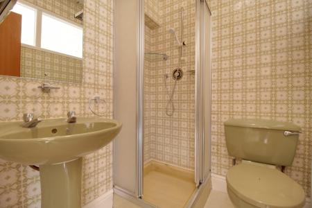 5 bedroom Detached house to let in Ellesmere Road, Wem, SY4