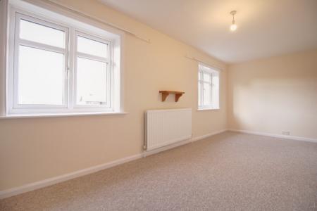 5 bedroom Detached house to let in Ellesmere Road, Wem, SY4