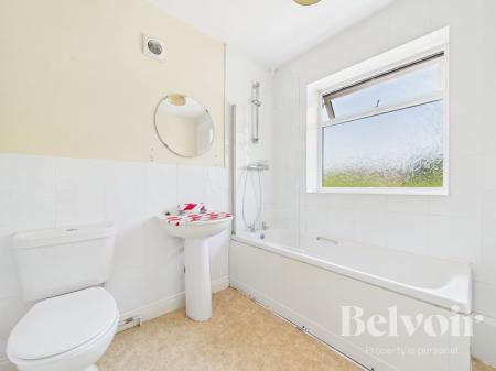 4 bedroom Semi-detached house for sale in Porthill Drive, Shrewsbury, SY3
