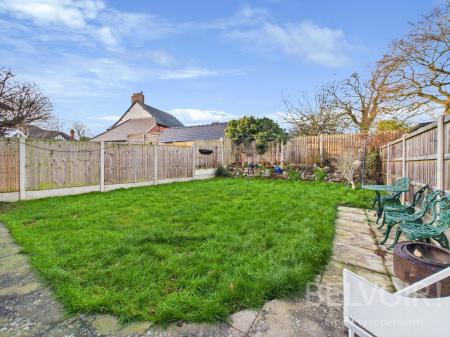 4 bedroom Semi-detached house for sale in Porthill Drive, Shrewsbury, SY3