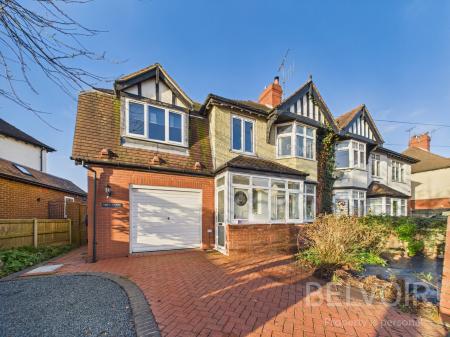 Porthill Drive, Shrewsbury, SY3