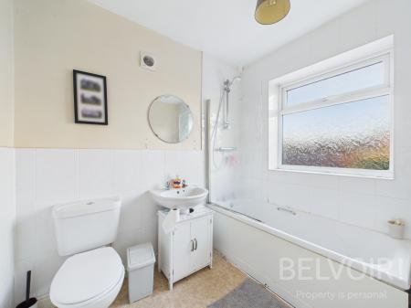 4 bedroom Semi-detached house for sale in Porthill Drive, Shrewsbury, SY3