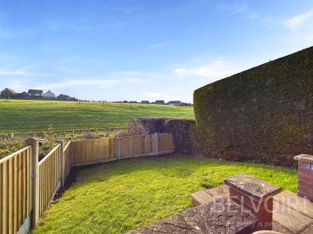 2 bedroom Semi-detached house to let in Ravenscourt Walk, Shrewsbury, SY3