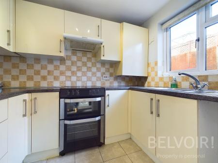 2 bedroom Semi-detached house to let in Ravenscourt Walk, Shrewsbury, SY3