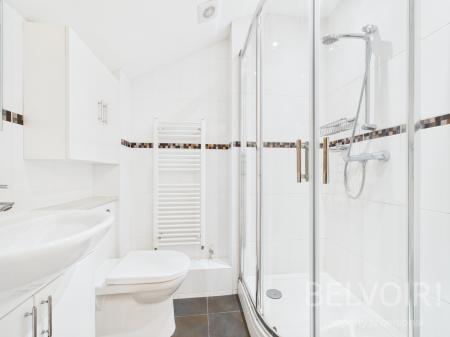 2 bedroom Flat to let in Claremont Bank, Shrewsbury, SY1