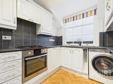 2 bedroom Flat to let in Claremont Bank, Shrewsbury, SY1