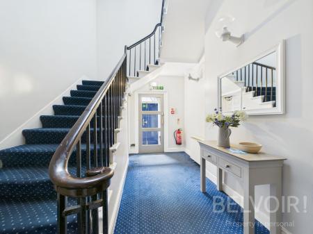 2 bedroom Flat to let in Claremont Bank, Shrewsbury, SY1