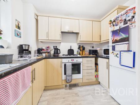 2 bedroom Flat for sale in Wilfred Owen Close, Underdale, Shrewsbury, SY2