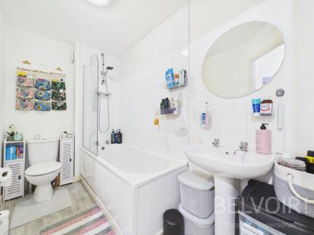 2 bedroom Flat for sale in Wilfred Owen Close, Underdale, Shrewsbury, SY2