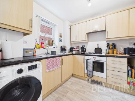 2 bedroom Flat for sale in Wilfred Owen Close, Underdale, Shrewsbury, SY2