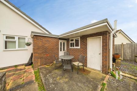 2 bedroom Bungalow for sale in Ashford Drive, Pontesbury, Shrewsbury, SY5