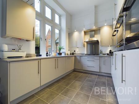 2 bedroom Maisonette for sale in Leighton Park, Bicton Heath, Shrewsbury, SY3