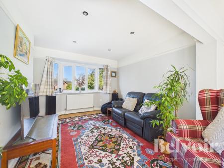 3 bedroom Semi-detached house to let in Greenfields, Pontesbury, SY5