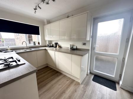 3 bedroom Semi-detached house to let in Tudor Road, The Farthings, Shrewsbury, SY2