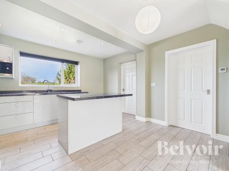 4 bedroom Detached house for sale in Annscroft, Annscroft, Shrewsbury, SY5