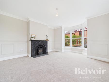 4 bedroom End of terrace house for sale in Cleveland Street, Cherry Orchard, Shrewsbury, SY2