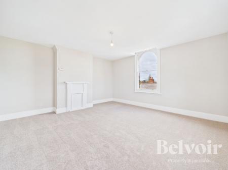 4 bedroom End of terrace house for sale in Cleveland Street, Cherry Orchard, Shrewsbury, SY2