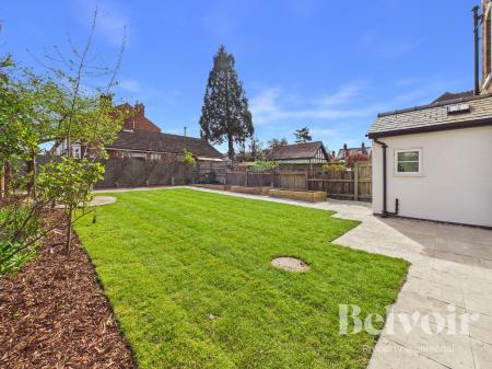 4 bedroom End of terrace house for sale in Cleveland Street, Cherry Orchard, Shrewsbury, SY2