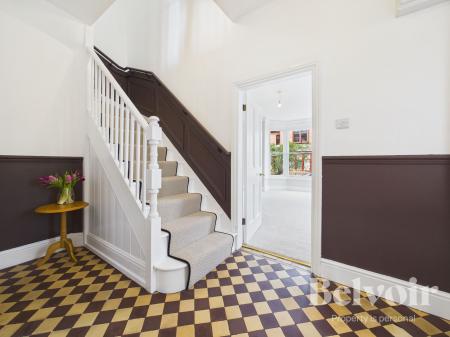 4 bedroom End of terrace house for sale in Cleveland Street, Cherry Orchard, Shrewsbury, SY2