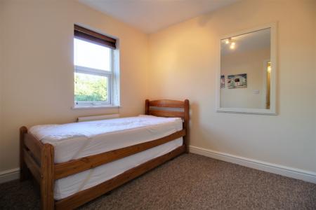 2 bedroom Terraced House to let in Tankerville Street, Cherry Orchard, Shrewsbury, SY2