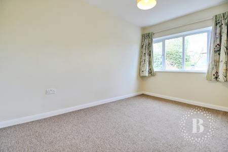 5 bedroom Semi-detached house for sale in Mytton Oak Road, Copthorne, Shrewsbury, SY3