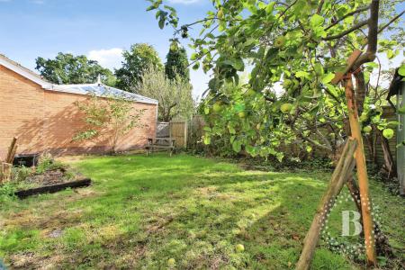 5 bedroom Semi-detached house for sale in Mytton Oak Road, Copthorne, Shrewsbury, SY3